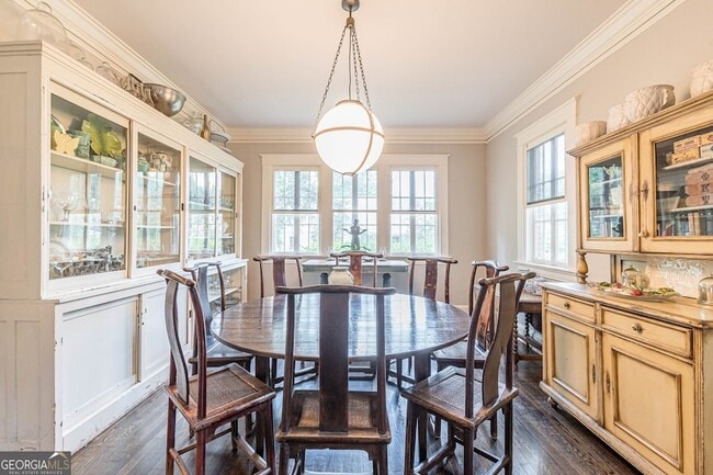 Building Photo - 1878 Cambridge Ave