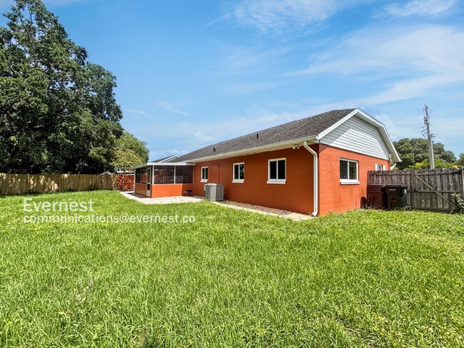 Building Photo - 8210 Mara Vista Ct