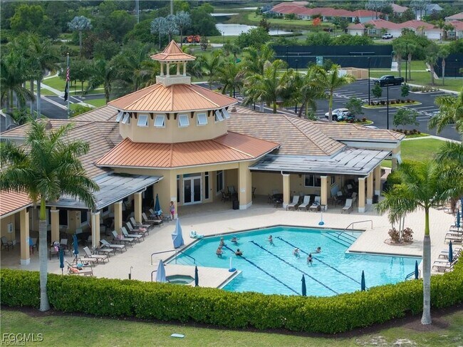 Building Photo - 15268 Yellow Wood Dr