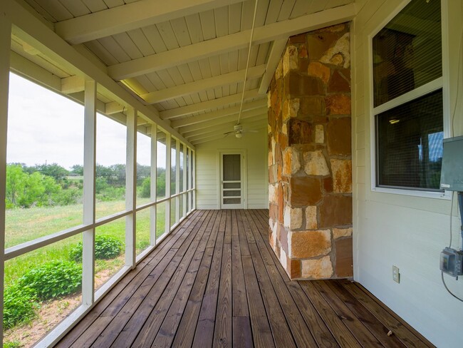 Building Photo - 6141 E Farm to Market 1431