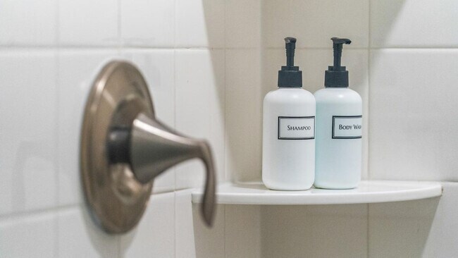 Building Photo - 4804 Lullaby Ln