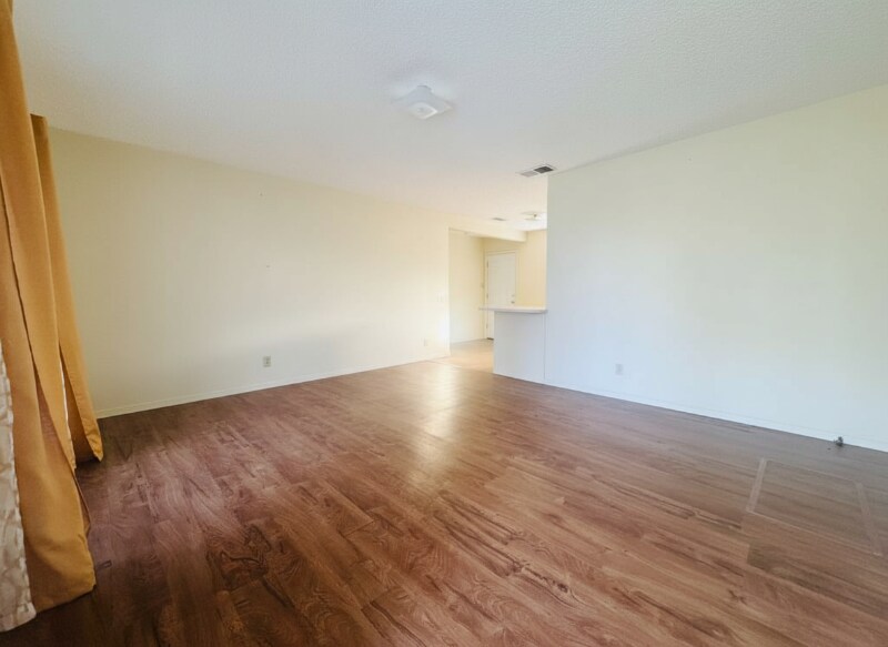 Building Photo - 906 N Bishop St