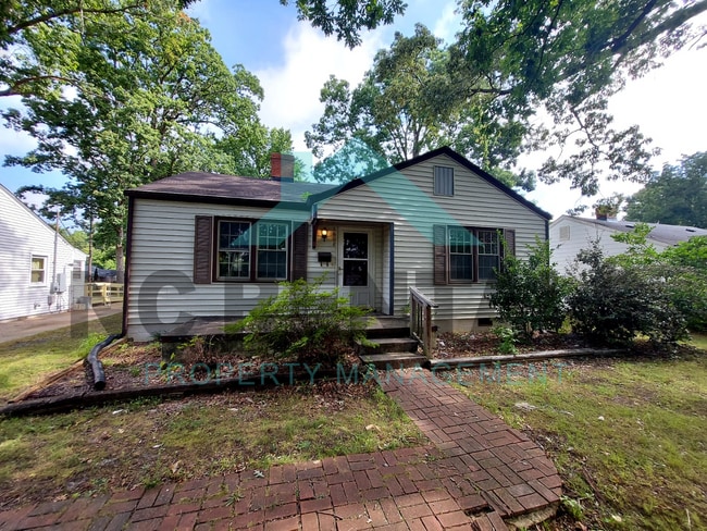 Building Photo - 1608 W Florida St