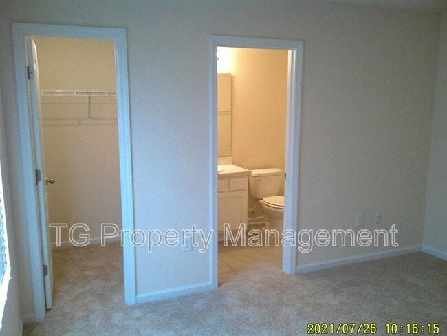 Building Photo - 9617 Baylin Ct