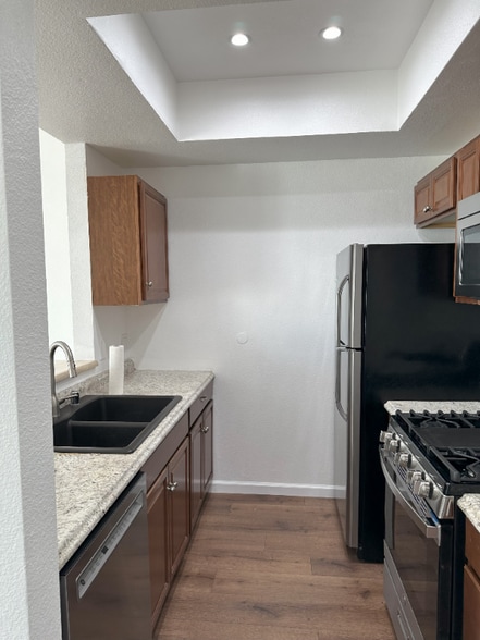 Building Photo - 19350 Sherman Way