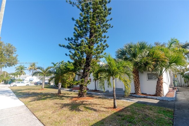 Building Photo - 1840 Fillmore St