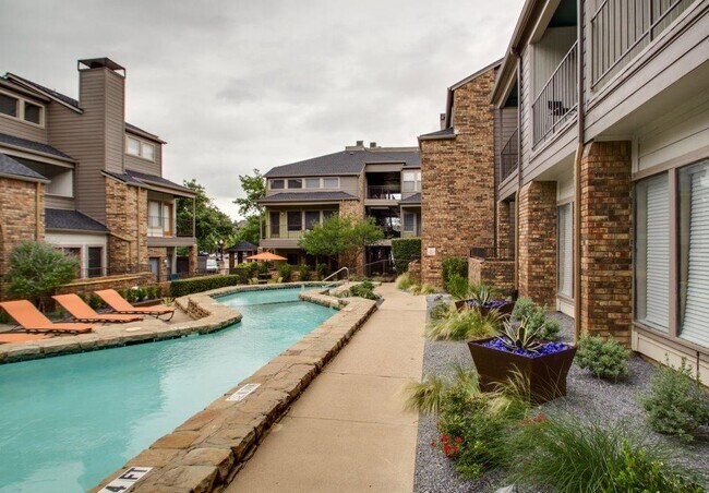 Building Photo - 5309 Spinnaker Way