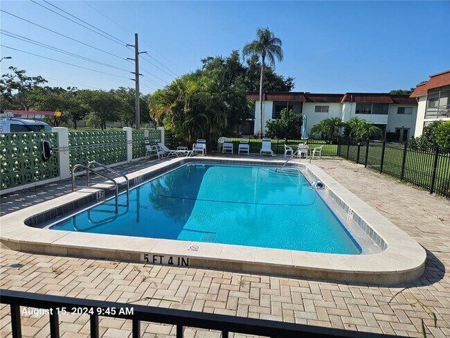 Building Photo - 3504 S Beneva Rd