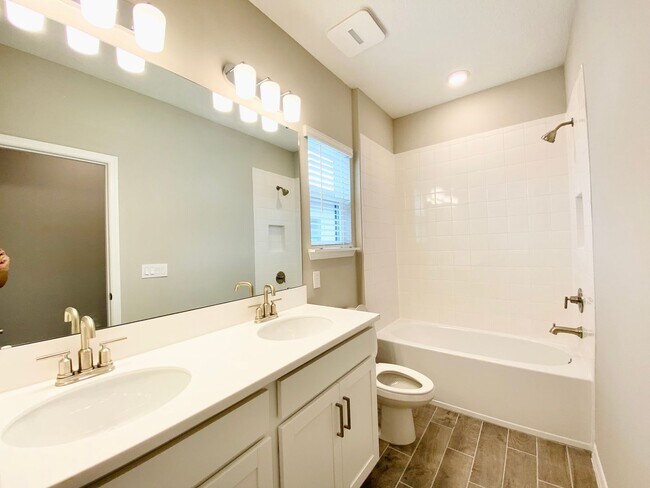 Building Photo - 2307 Kestrel Perch Pl
