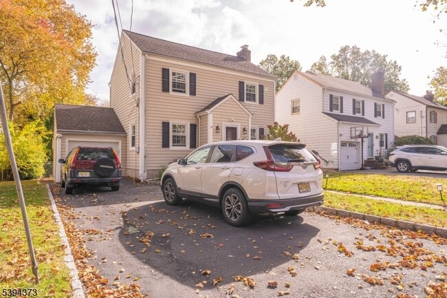 Building Photo - 125 Meisel Ave