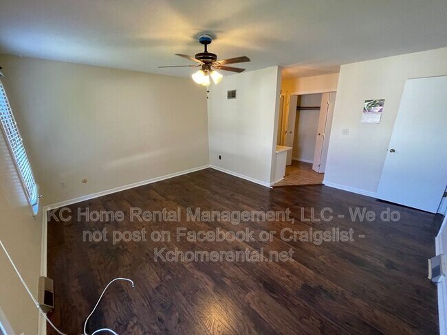 Building Photo - 209 Woodbridge Ln