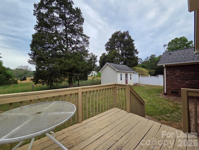 Building Photo - 1319 Mistletoe Ridge Pl NW