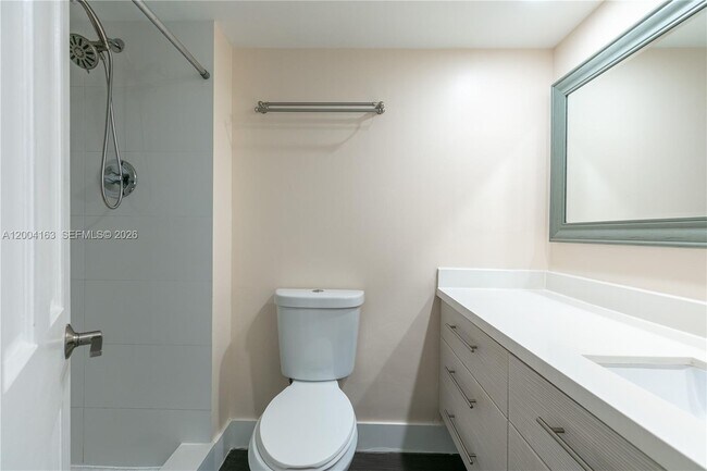 Building Photo - 20291 NE 30th Ave