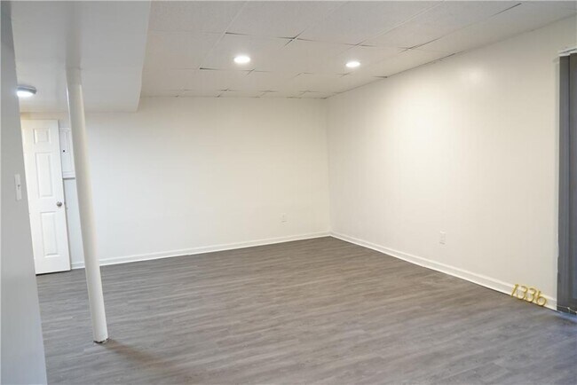 Building Photo - 1336 Willow Trail SW