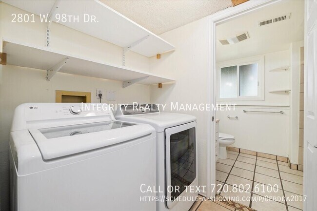Building Photo - 2801 W 98th Dr