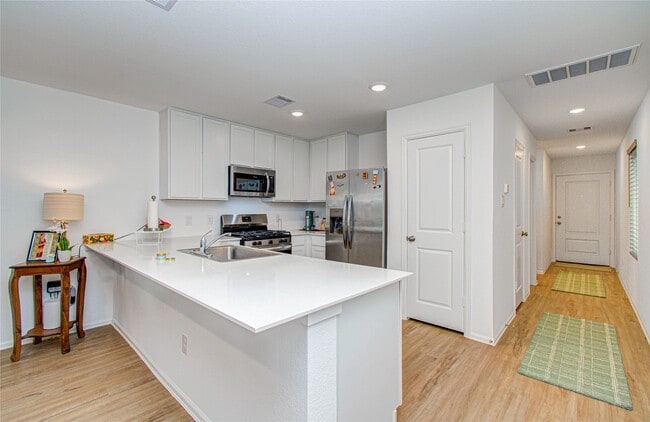 Building Photo - 21575 Carosella Dr