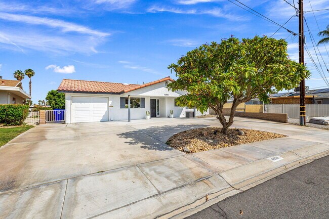 Building Photo - 42905 Texas Ave