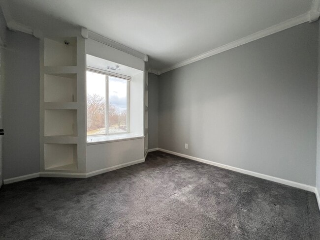 Building Photo - 22306 W Niagara Ct