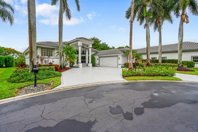 Building Photo - 6419 NW 99th Dr