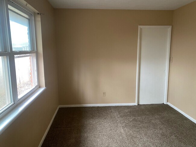 Master - 5401 S Ross Ave