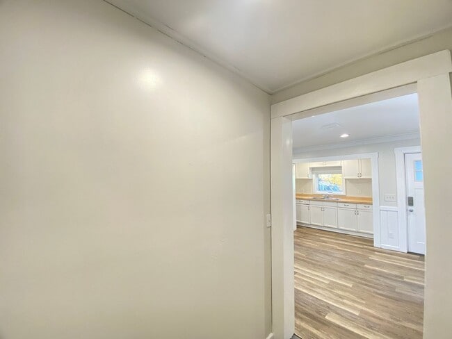 Building Photo - 348 Portland St