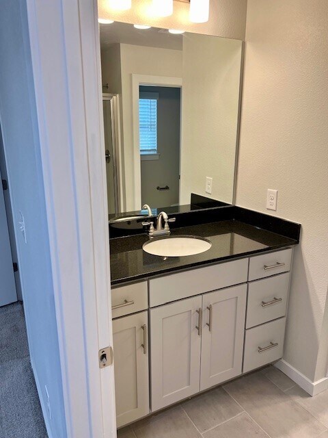 Building Photo - 303 Pennington Ave