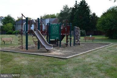 Building Photo - 8121 Fenwick Ct