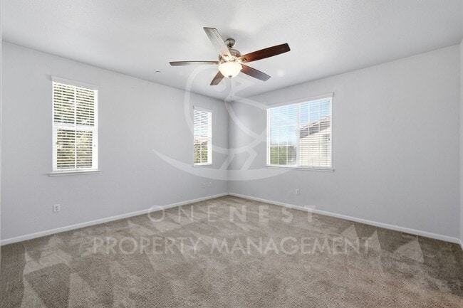 Building Photo - 1070 Sierra View Cir