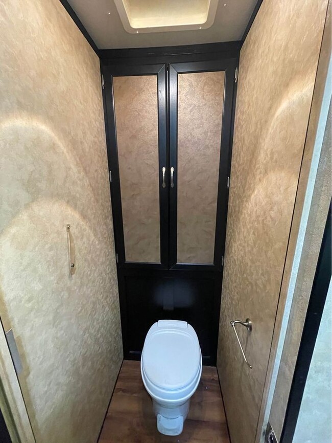 Building Photo - 5250 US-441