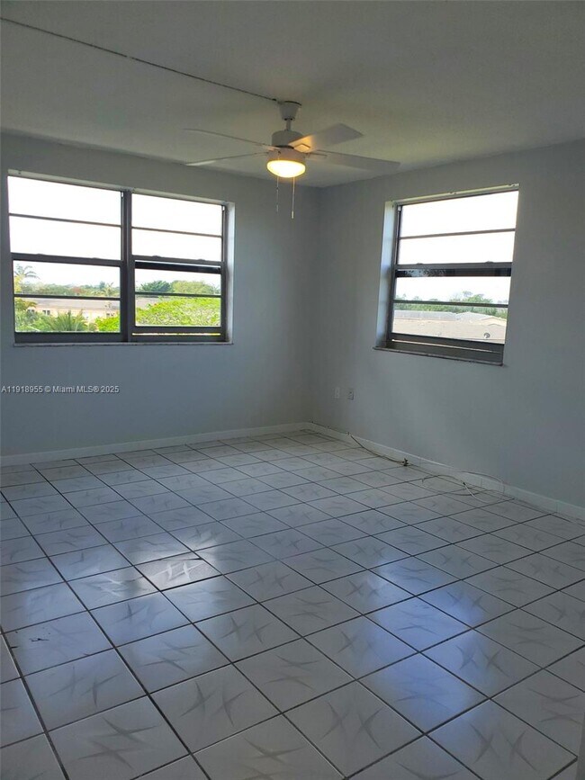 Building Photo - 14250 SW 62nd St