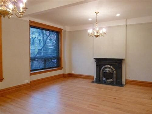 Building Photo - 1337 N Maplewood Ave