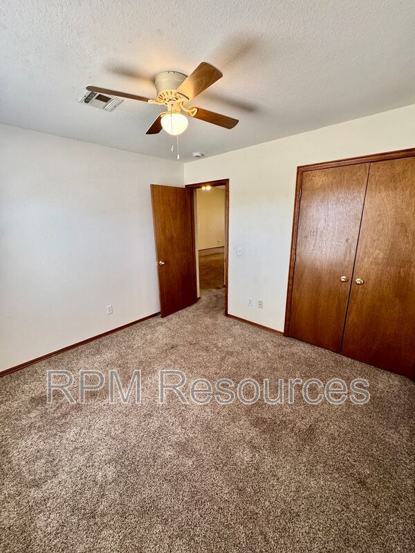 Building Photo - 2129 Harbor Dr