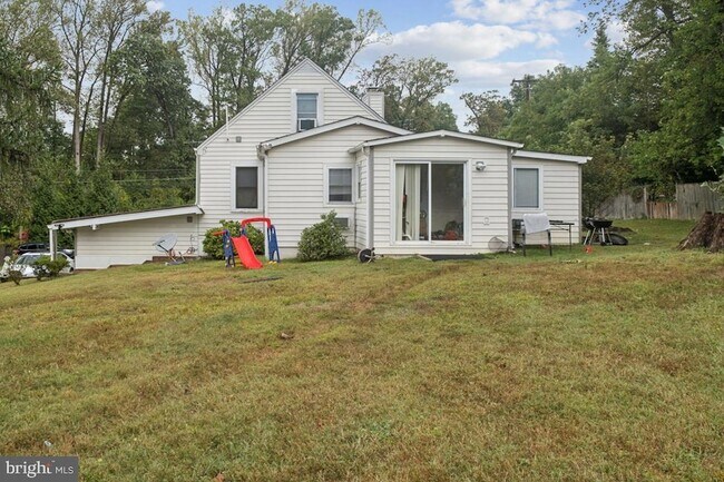 Building Photo - 2025 Fairland Rd