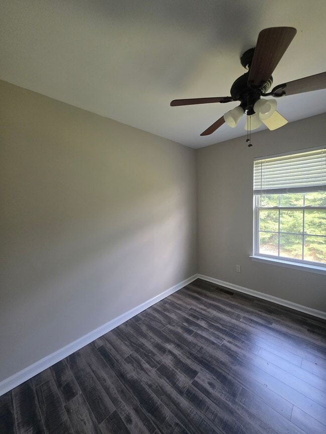 Building Photo - Blairville Court