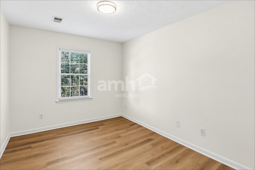 Building Photo - 999 Merrimac Way