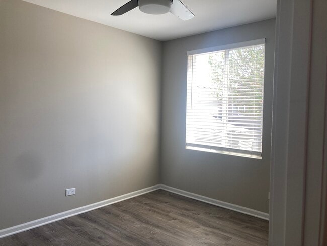 Building Photo - 631 Serendipity Dr