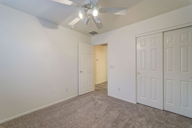 Building Photo - AVAILABLE NOW IN ESTRELLA MOUNTAIN RANCH!!!