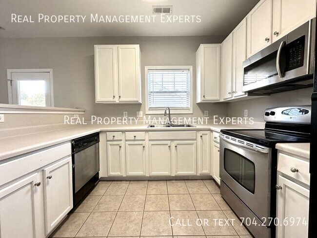 Building Photo - 12347 Walden Lea Dr