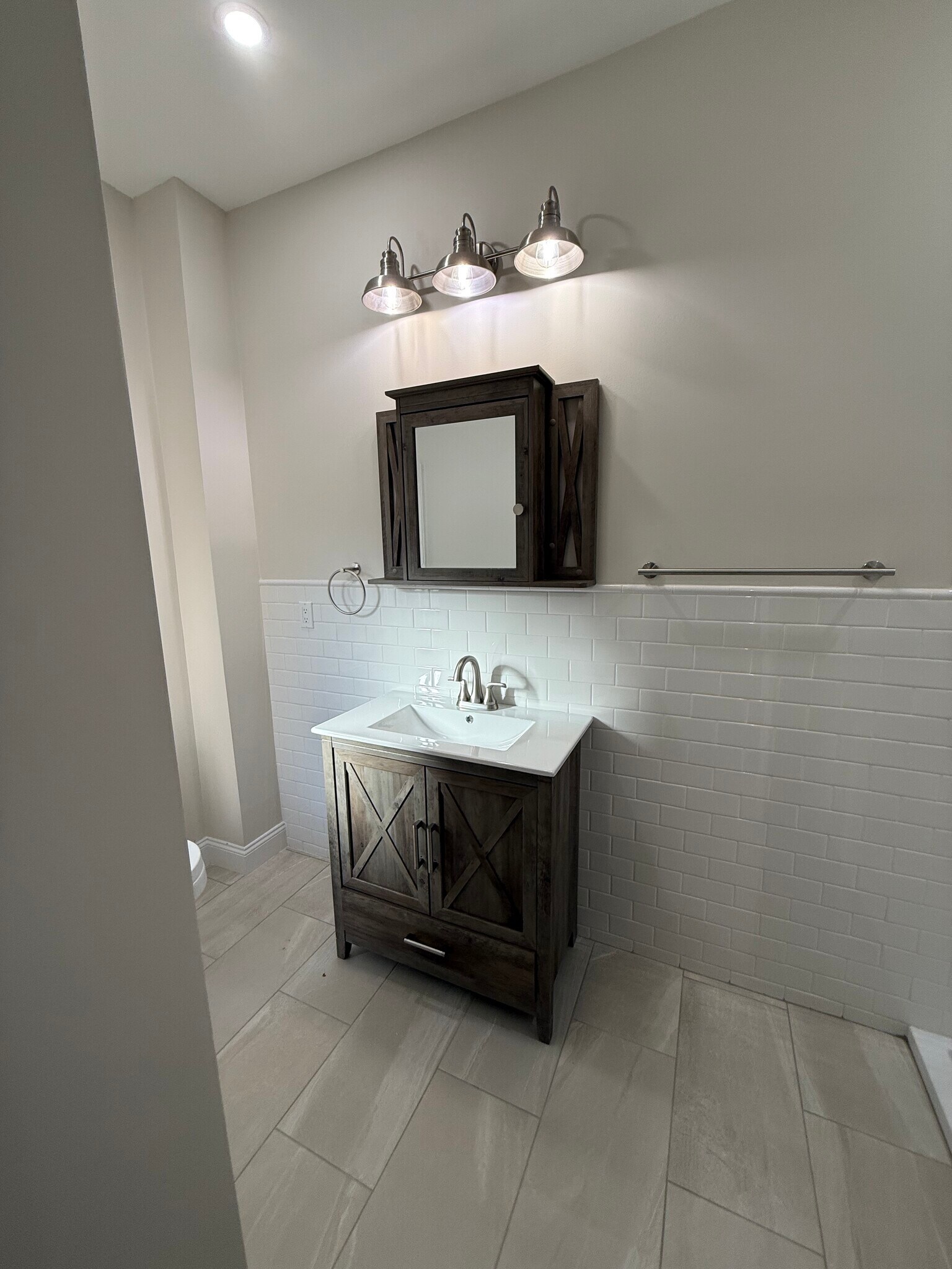 Building Photo - 37 Kirk St