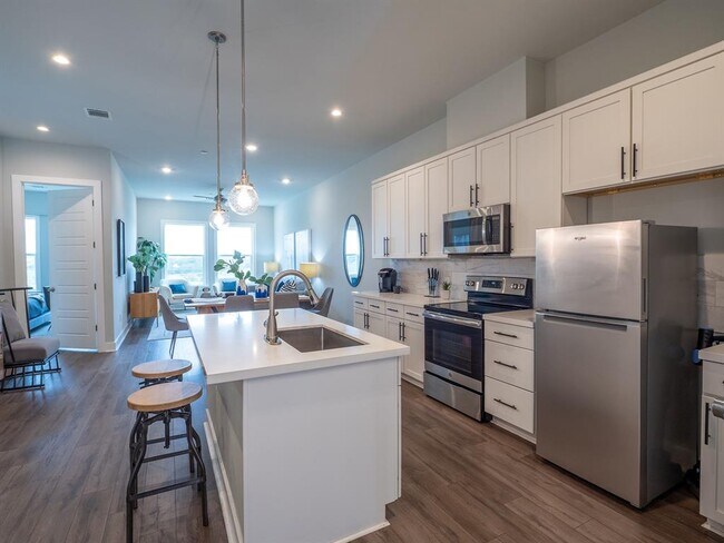 Building Photo - 4507 E Martin Luther King Jr Blvd