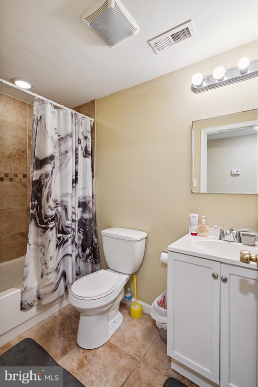 Building Photo - 1611 N 17th St