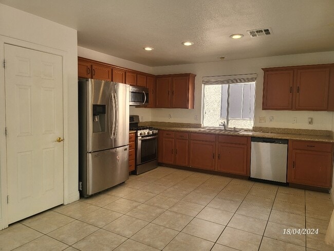 Building Photo - 4330 Mangrove Bay St