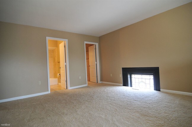 Building Photo - 1054 S Kingshighway Blvd