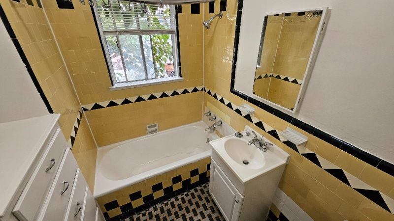 Building Photo - 1425 Echo Park Ave