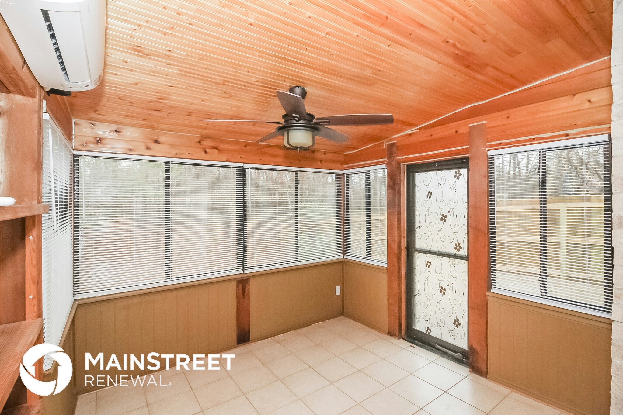 Building Photo - 372 Fleets Hill Dr