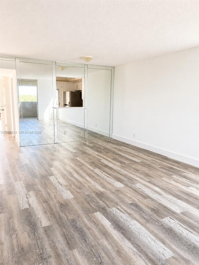 Building Photo - 406 NW 68th Ave