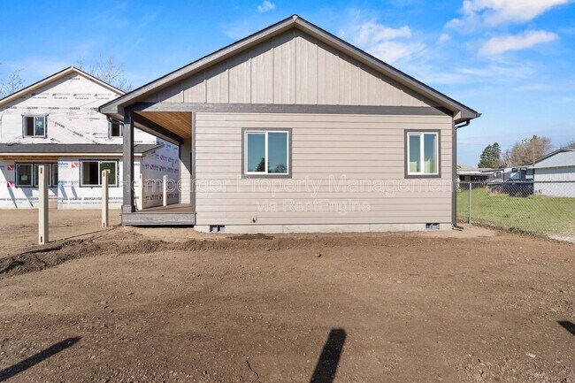 Building Photo - 222 N Sargent Rd