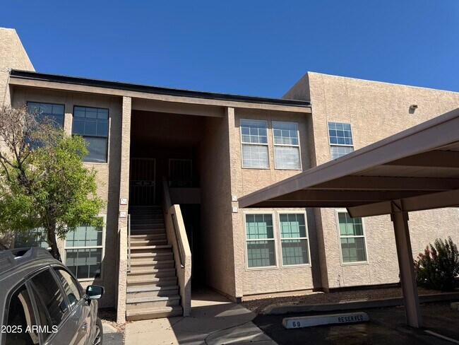 Building Photo - 5998 N 78th St