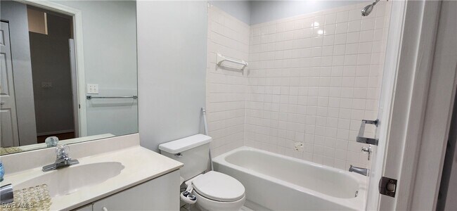 Building Photo - 186 Pebble Shores Dr