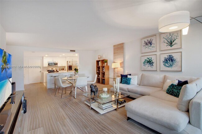 Building Photo - 155 Ocean Ln Dr